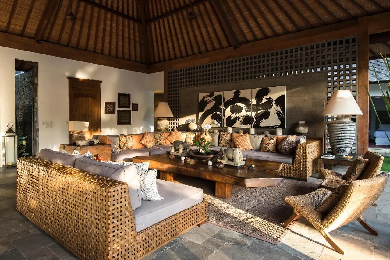 Villa Tiga Puluh Seminyak