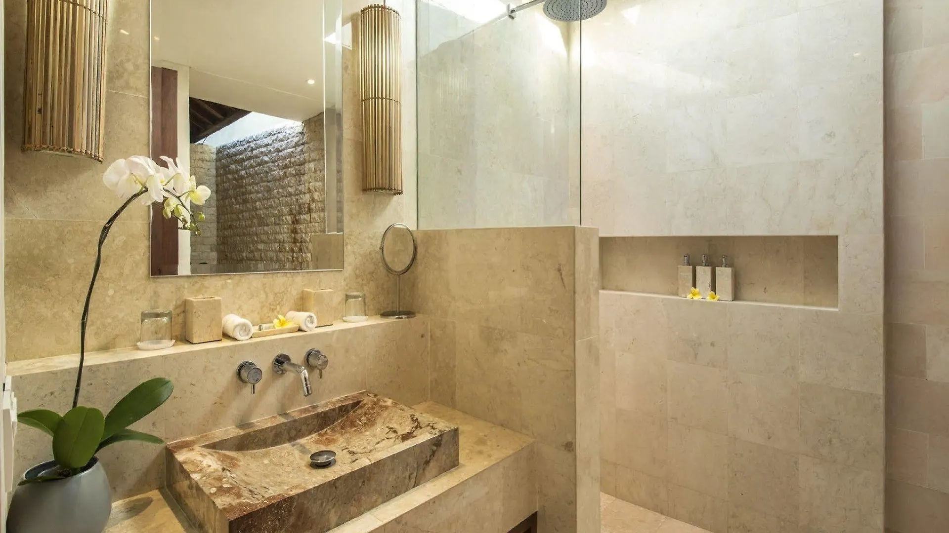 Villa Tiga Puluh Seminyak